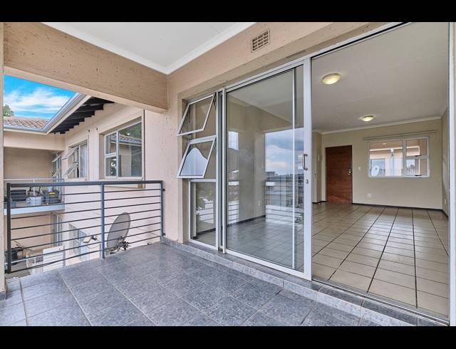 1 BEDROOM APARTMENT FOR SALE IN FERNDALE